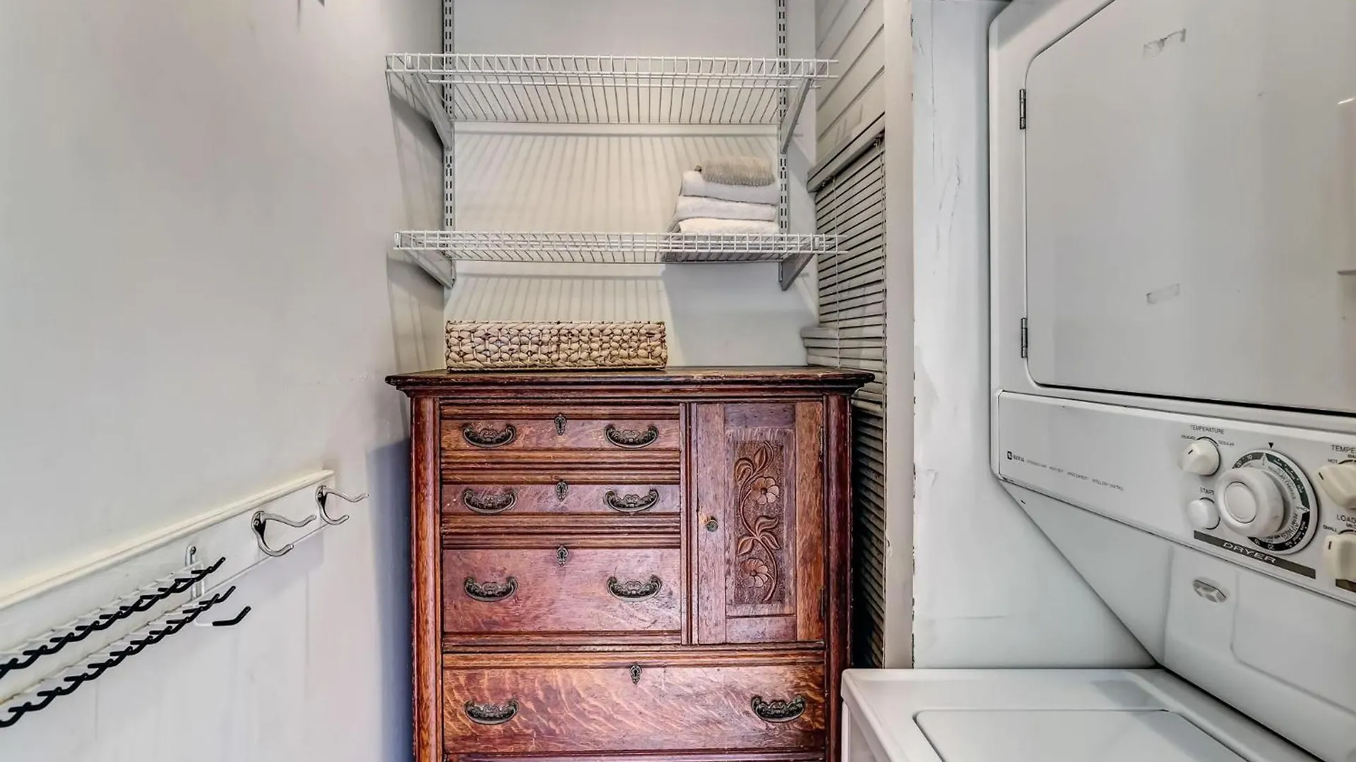 554 E Taylor Street Ch Villa Savannah